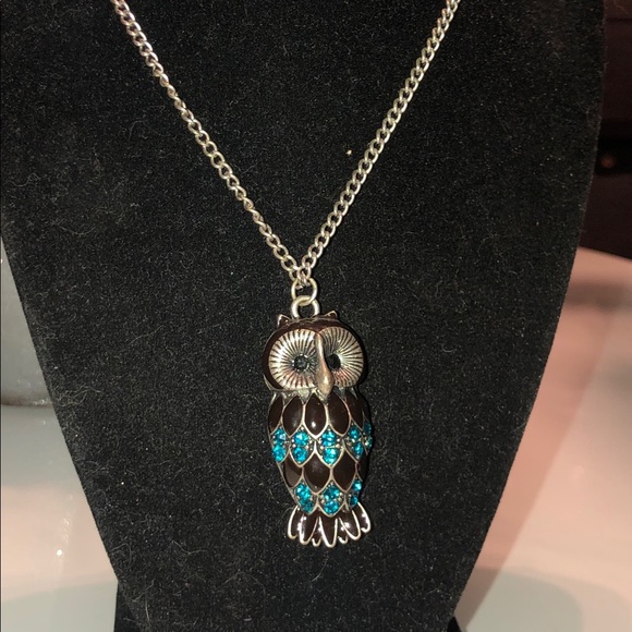 Boutique CRYSTAL Owl necklace 🥰NWOT🥰 - Picture 6 of 6